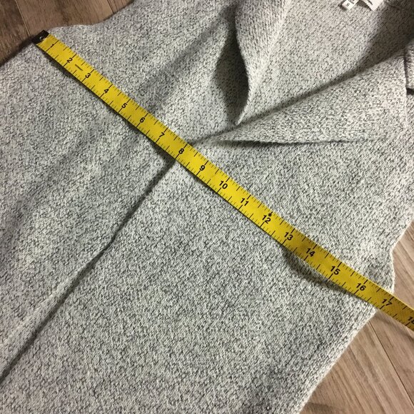 Monteau Long Grey Knit Pocketed Sleeveless Open Cardigan - Picture 13 of 16